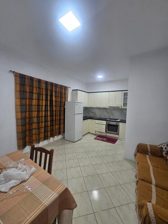 APARTAMENT 1+1 PËR QIRA – ISH-KËNETË, DURRËS
