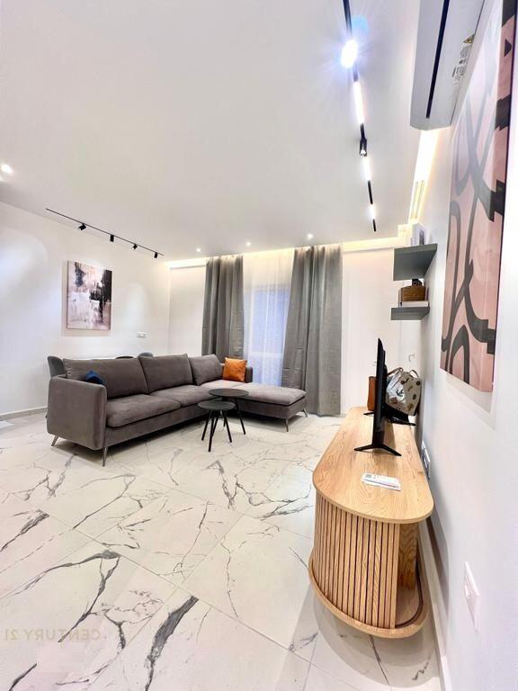 Apartament 1+1 per qira Zogu i Zi