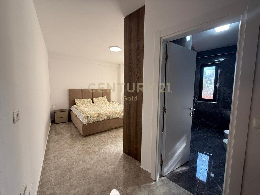 JEPET ME QERA APARTAMENT 2+1+2+ POST PARKIMI TE KODRA E DIELLIT!