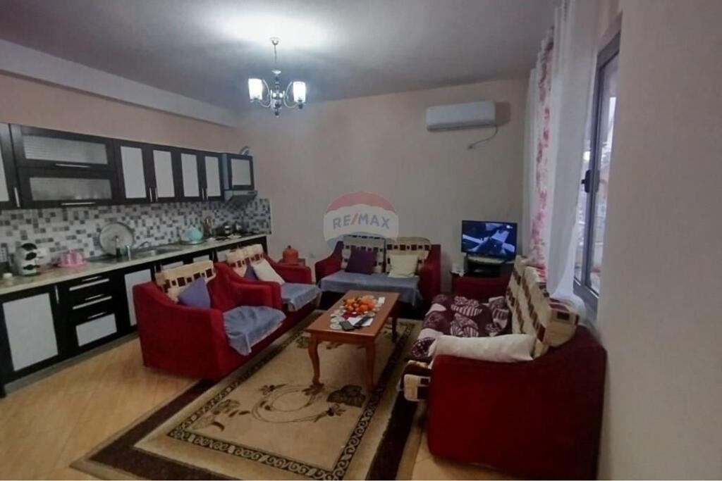 Apartament - Për Qira 2+1  Kompleksi Kontakt, Tiranë