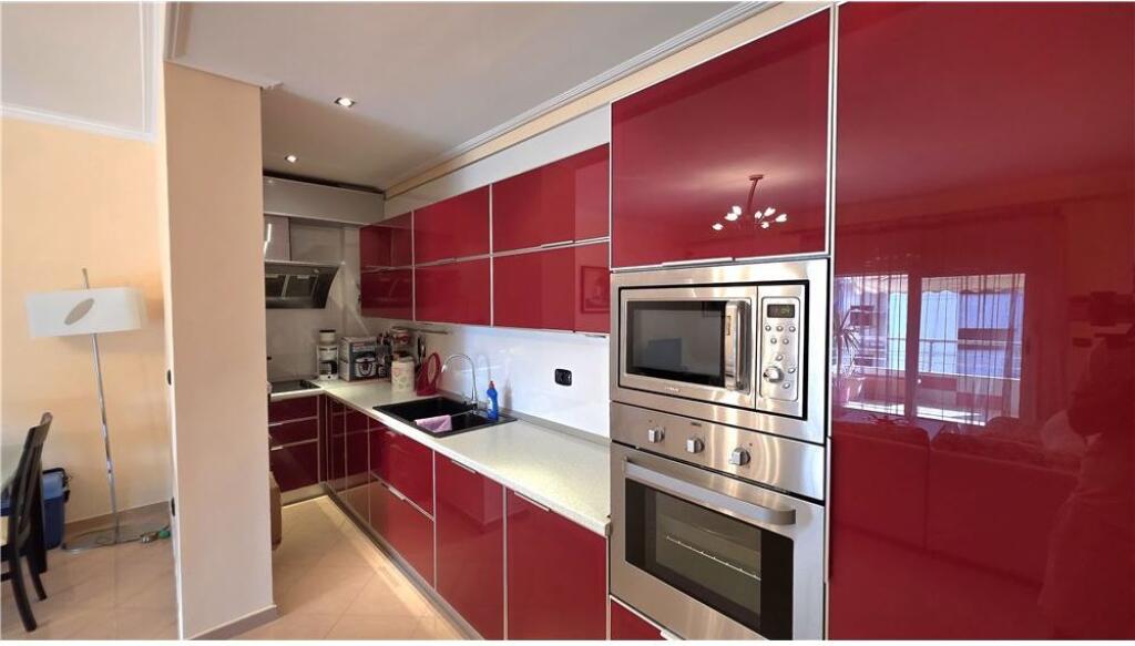 Apartament 1+1 me pamje nga deti ne shitje,Vlore