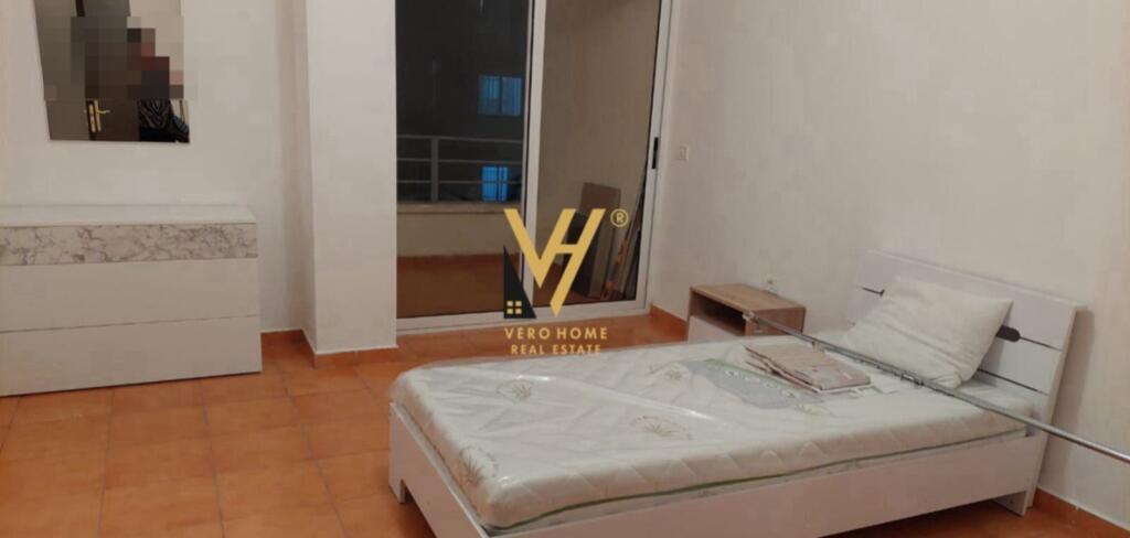 JEPET APARTAMENT 2+1+2 ME QERA TE FRATARI, ASTIR 45.000 LEKE