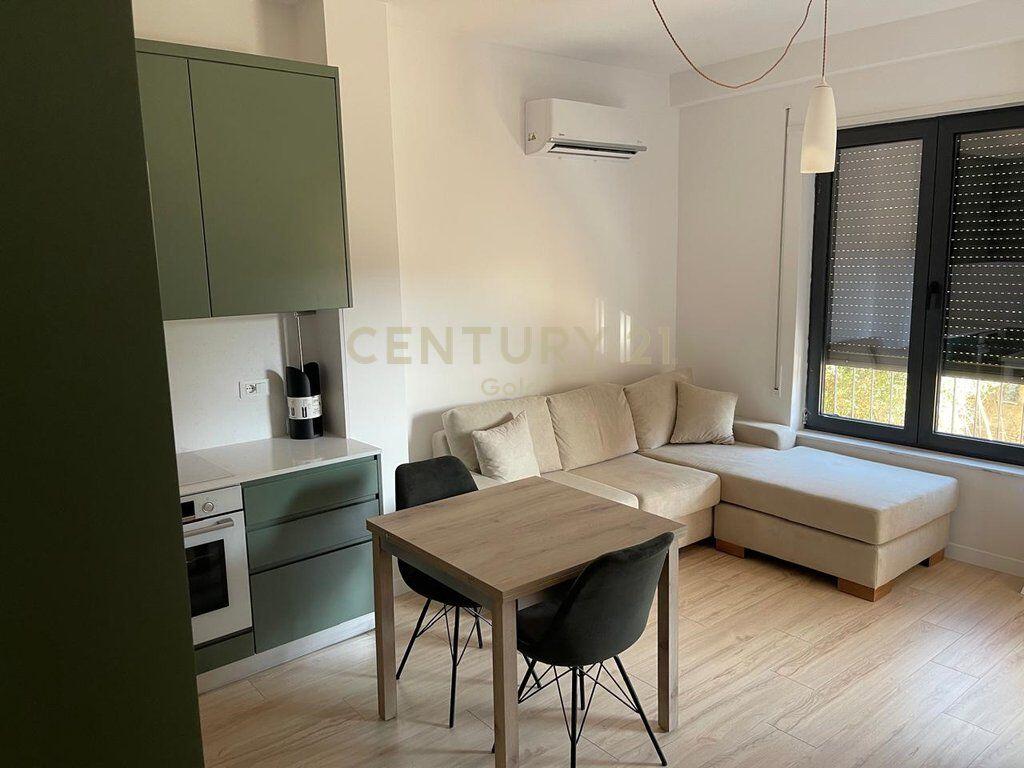 Japim me qira Apartament 1+1+ Post Parkimi!
