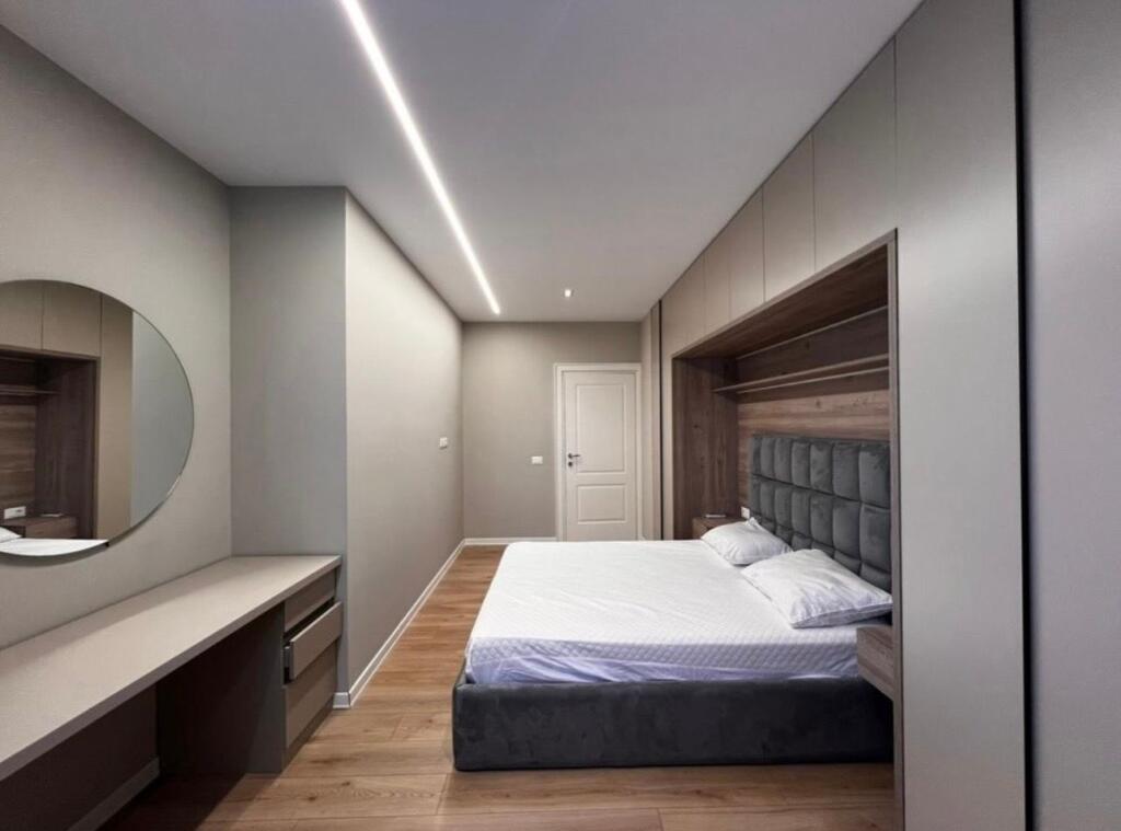 Apartament 1+1 tek Bulevardi Zogu  I