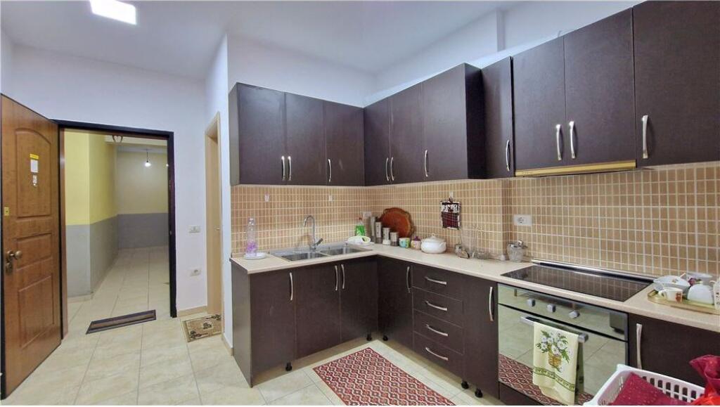 Apartament 1+1 me verande ne shitje ne Vlore.