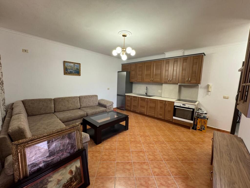 Apartament 1+1 Qira Kombinat