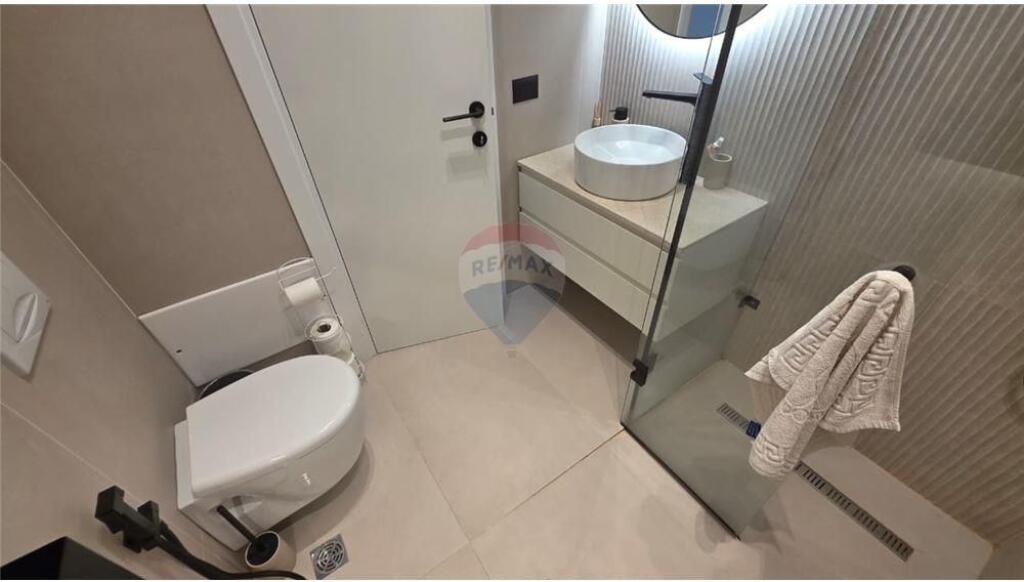 2 Apartments – For Sale – Lungomare, Vlorë