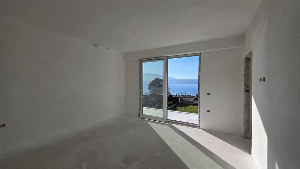 Apartments 1+1 for sale in Radhime, Vlore