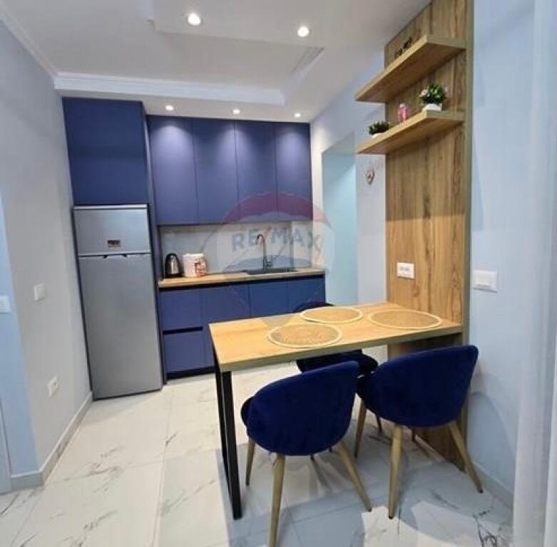 1+1 me qira tek Rruga e Elbasanit