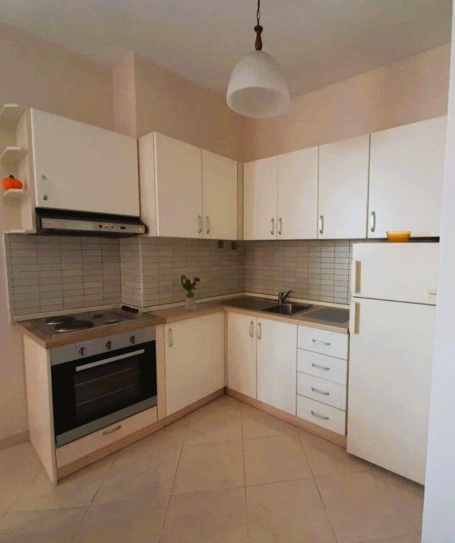Tirane, jepet me qera apartament 1+1+Aneks+Ballkon Kati 4, 50 m² 500 €