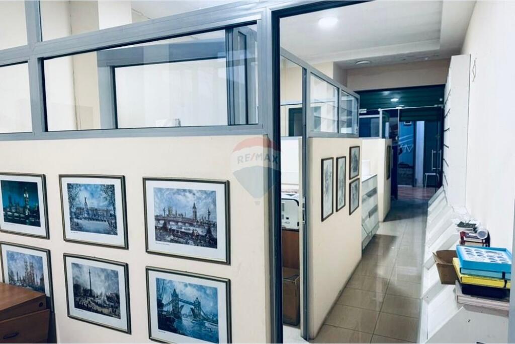 Office for rent, former exhibition