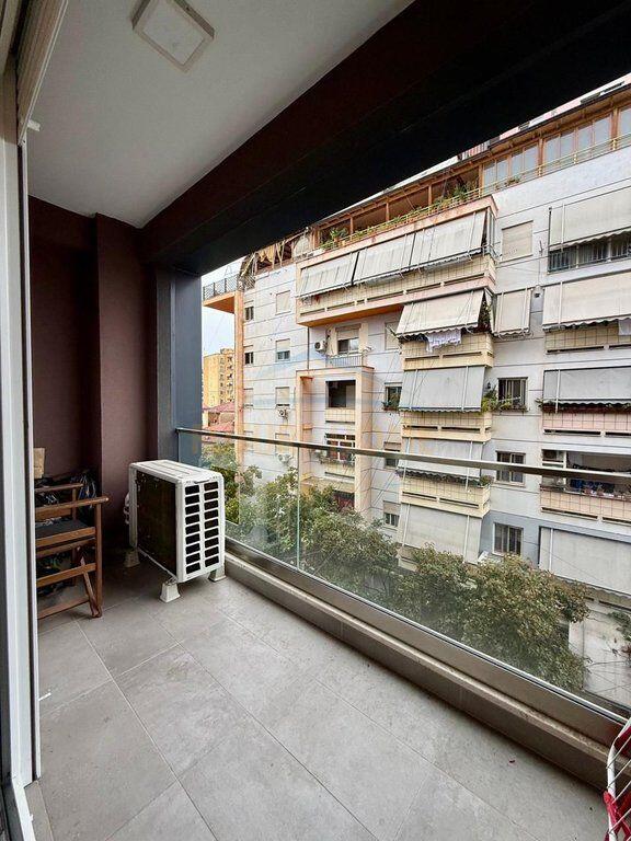 Shitet, Apartament 2+1, Rruga e Barrikadave, Tiranë