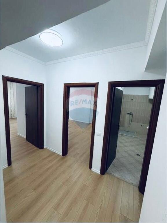 Shitet apartamenti  1+1, Fresk