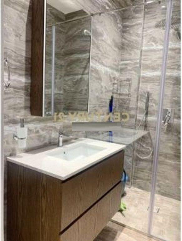 Apartment 1+1 for Rent in Myslym Shyri