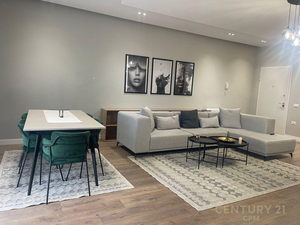 Botanical Garden – Luxury Apartment 3+1 for Rent