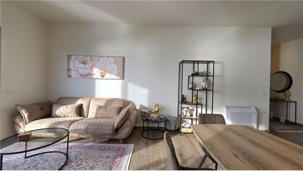 Super Apartament 2+1 ne shitje ne Uje te Ftohte