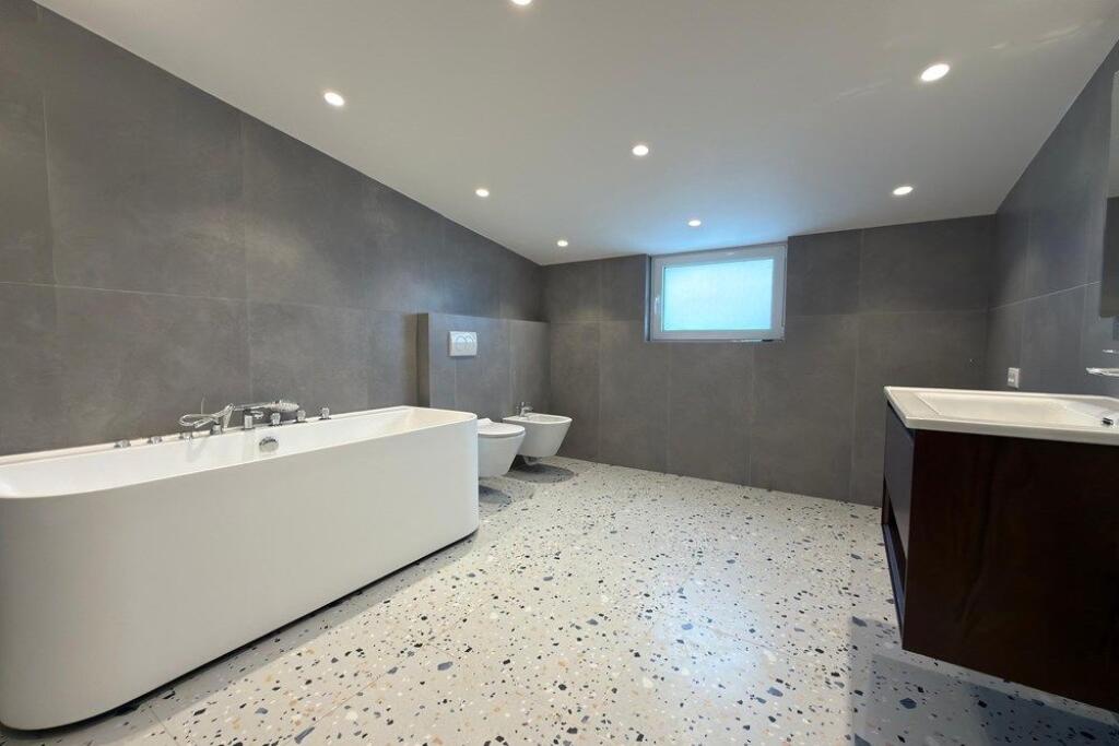 Duplex - For Sale - Shallvaret, Tirana(ID: 530181047-556)