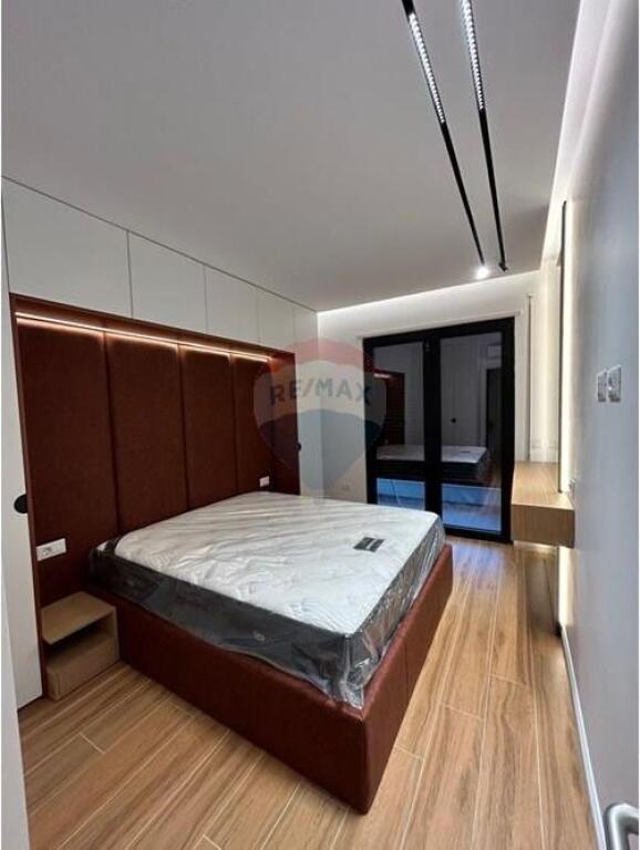 Apartament 1+1 me qira Komuna e Parisit