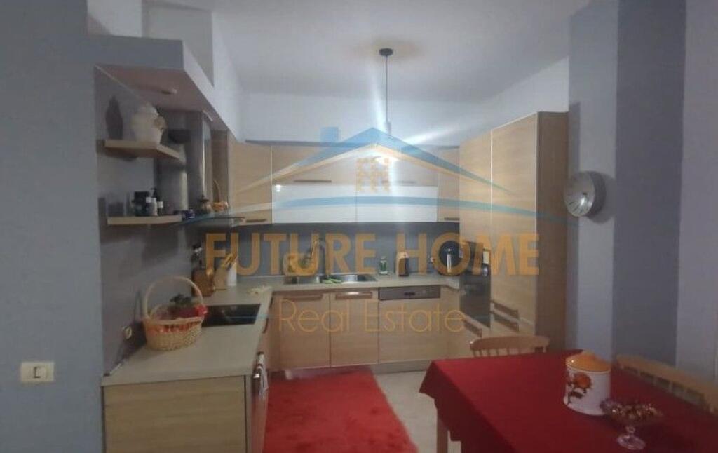 Shitet, Apartament 2+1, Kodra e Diellit, prane Eleonor
