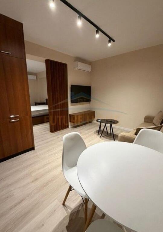 Qera, Apartament 2+1, Oxhaku , Tiranë.