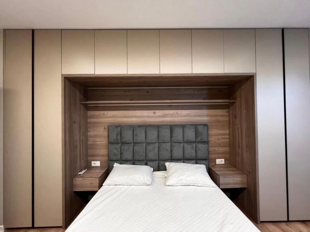 Apartament 1+1 tek Bulevardi Zogu  I