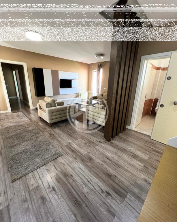 Papafingo 2+1+2 për Qira – prane Stadiumit, Durrës