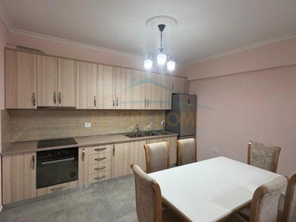 Affitto, Appartamento 1+1+Posto Auto, Nuovo Anello, Oasis Residence, Tirana