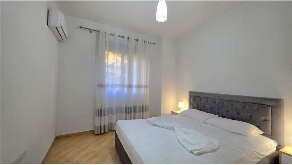 Super Opportunity Apartment 1+1 for sale in Vlore