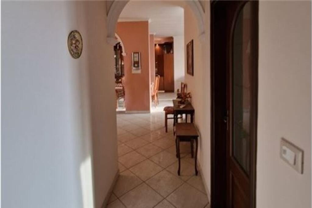 Okazion Penthouse ne shitje prane parkut Aulona,Vlore