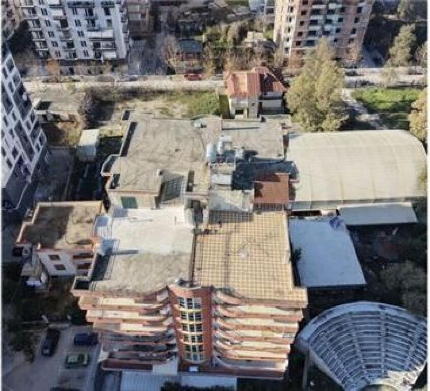 Okazion Penthouse ne shitje prane parkut Aulona,Vlore