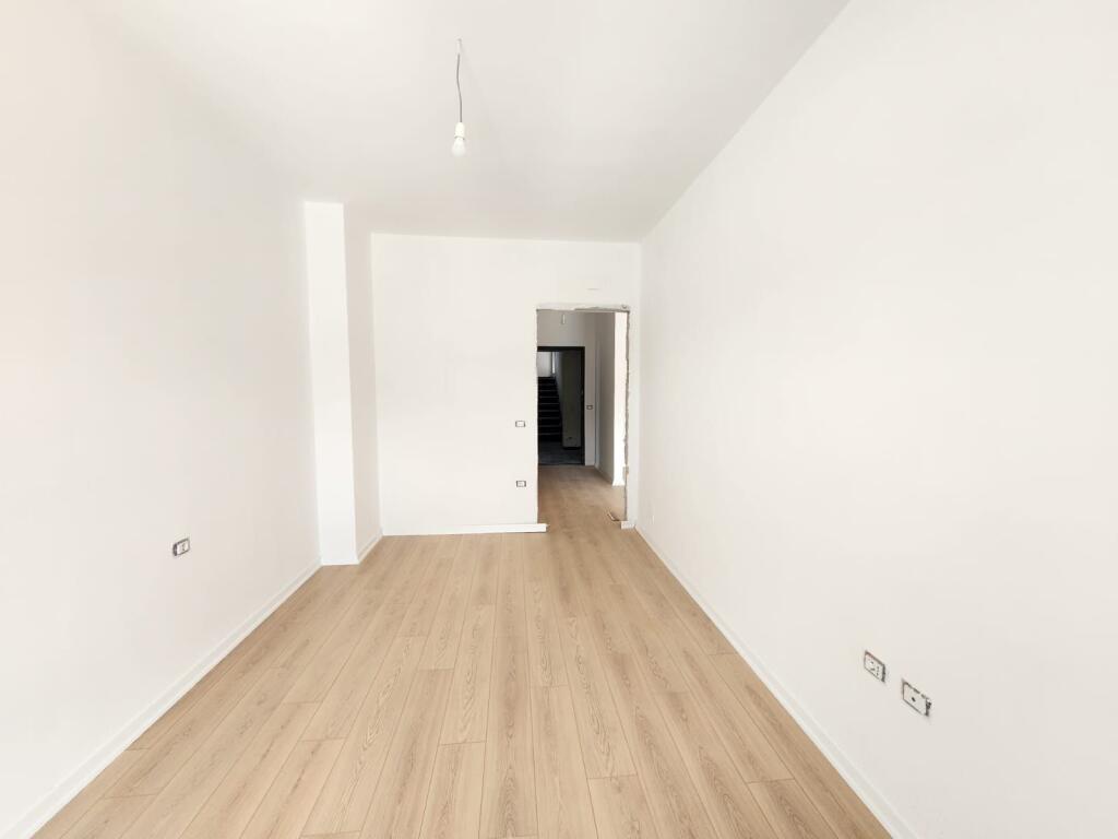 Vendesi in vendita 1+1 a 5maji