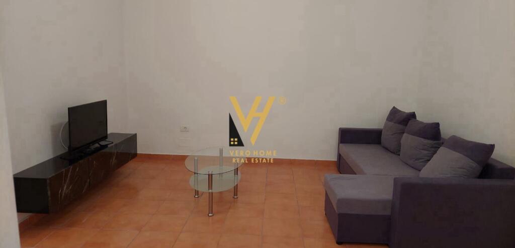 JEPET APARTAMENT 2+1+2 ME QERA TE FRATARI, ASTIR 45.000 LEKE