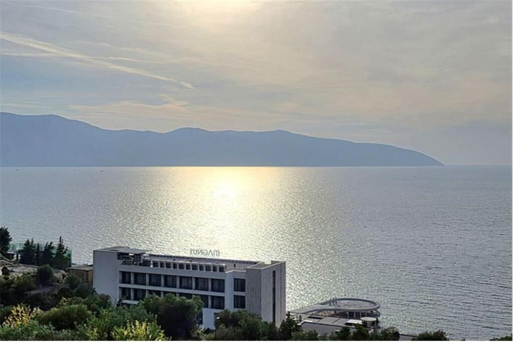 Super Apartament 2+1 ne shitje ne Uje te Ftohte