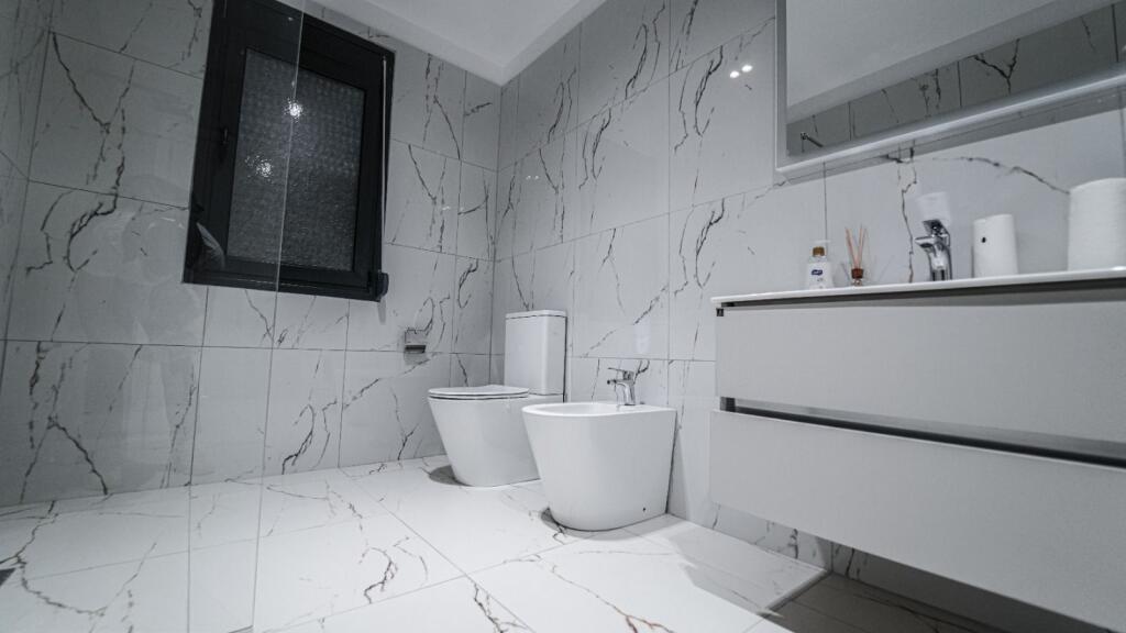 Jepet me Qera Ambjent Biznesi lagja 2 ne Durres