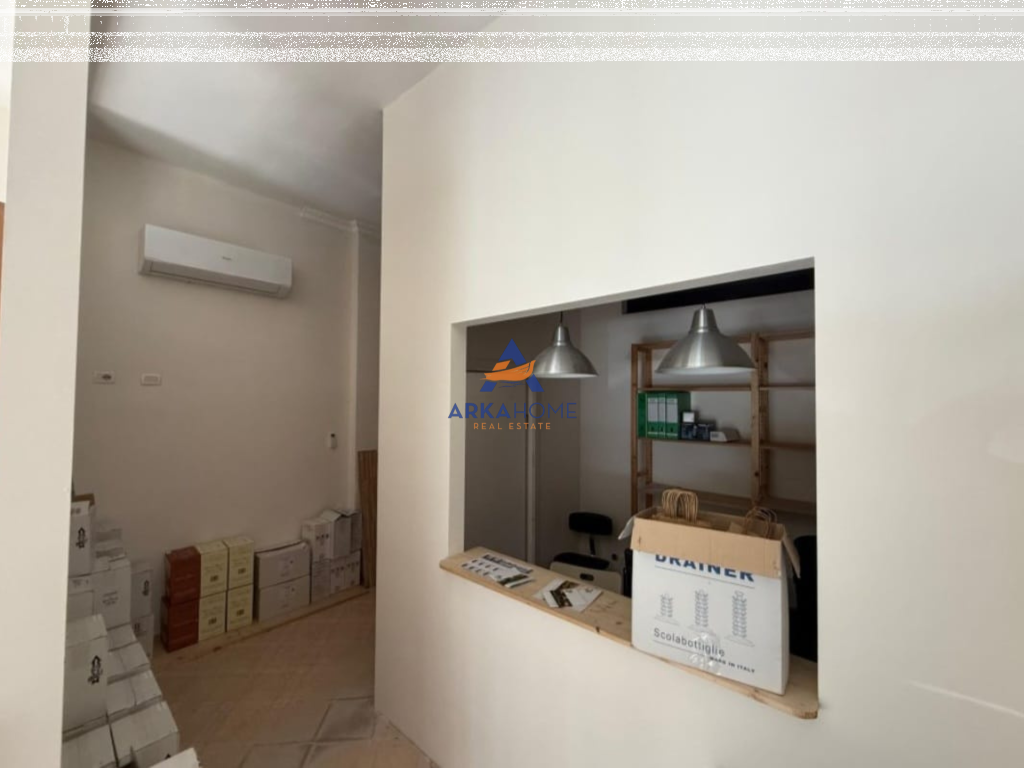 BUSINESS PREMISES FOR SALE 103M2 "GJERGJ LEGISI STREET FORMER CUSTOMS, LAPRAKE" 169,000 EURO (NEGOTIABLE PRICE)
