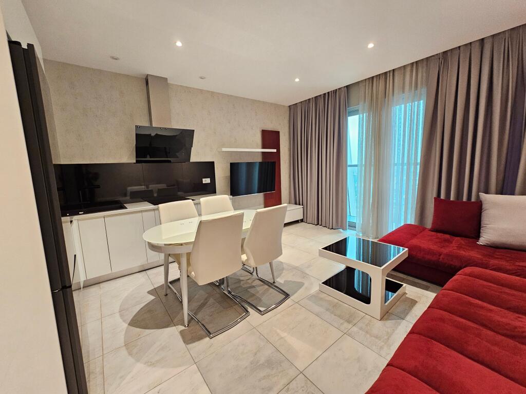 JEPET ME QERA 2+1+POST PARKIMI (AMBASADOR 3)