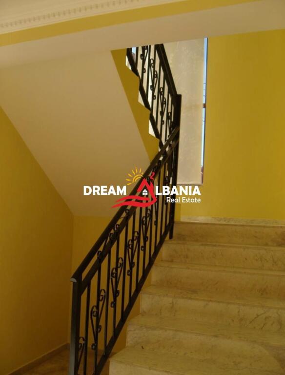 Vile private ne shitje ne zonen e Don Bosco prane kompleksit Vizion Plus (ID 4151040).