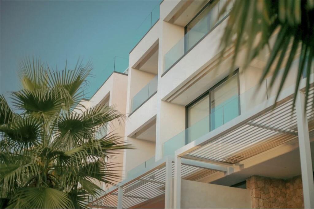 Premium Apartament 2+1+2 me pamje nga deti ne shitje mbi Marina Bay