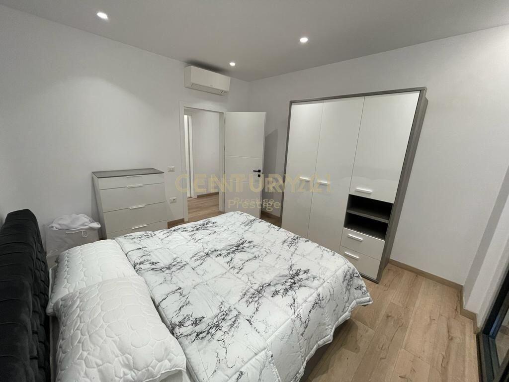 APARTAMENT PREMIUM ME QIRA APARTAMENT 2+1+2 TEK RRUGA ELBASANIT, TIRANE!
