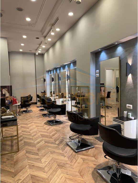 Shitet, Ambient Biznesi, Rruga e Kosovarëve, Tiranë.