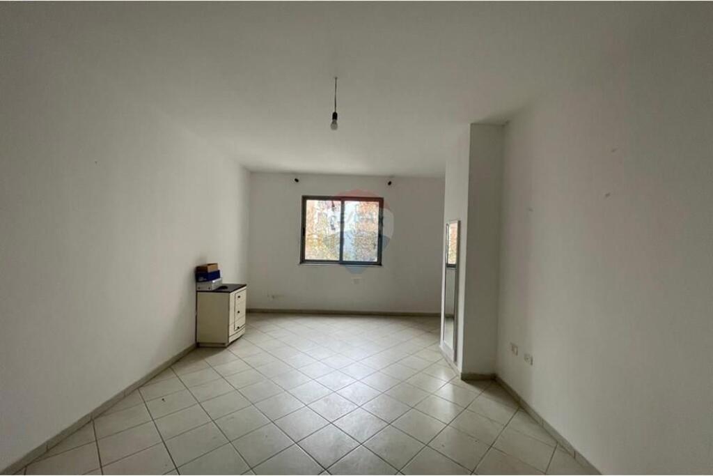 Apartament 2+1 per shitje Yzberisht !