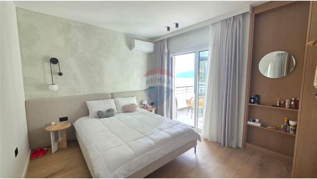 2 Apartments – For Sale – Lungomare, Vlorë