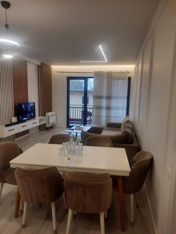 Appartamento 2+1, Via Dibra!