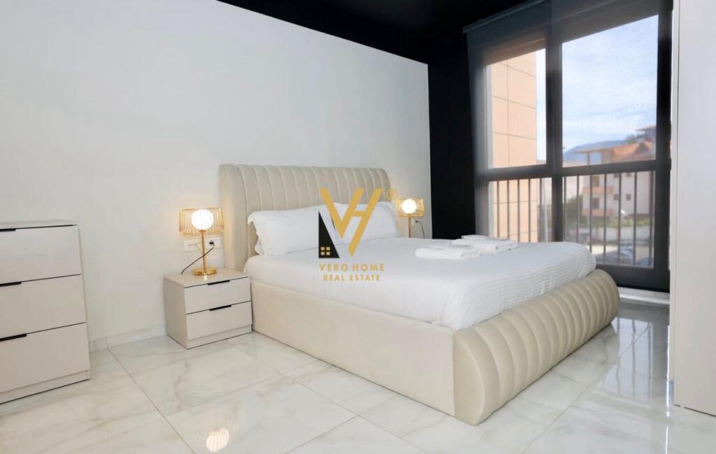 JEPET APARTAMENT 2+1+2 ME QIRA TE KOMUNA E PARISIT 1.100 EURO