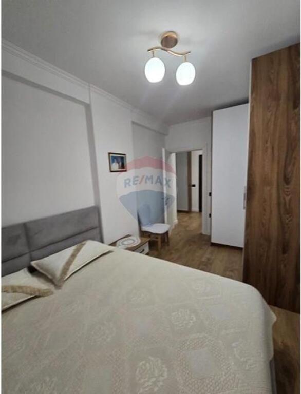 Vendesi in vendita 3+1+2 ad Astir