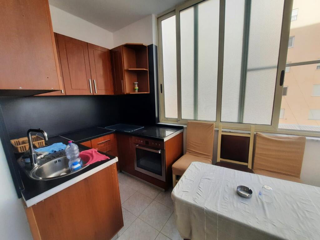 Jepet apartament me qera 1+1 lagja 13 durres