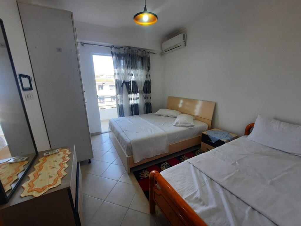 Shitet Apartament 2+1 lagja 13 durres