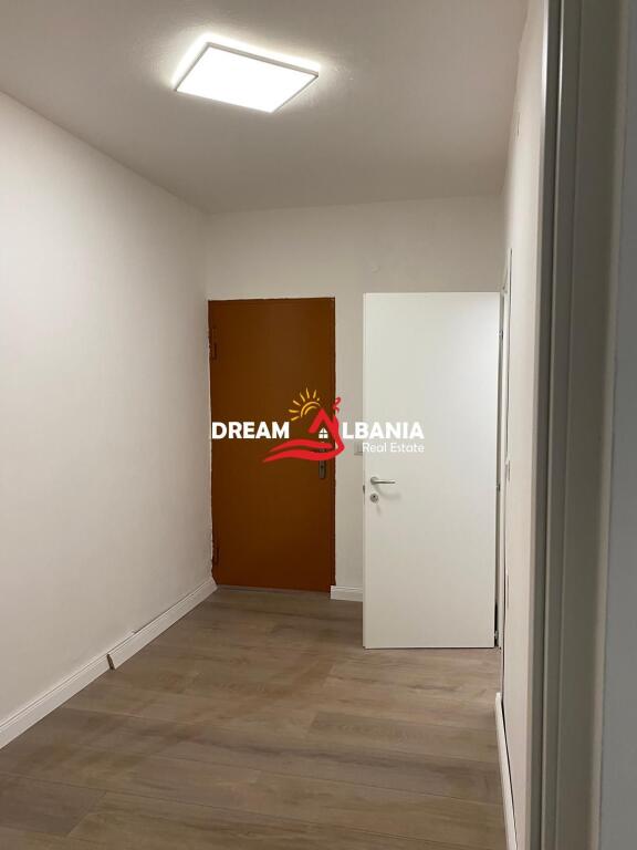 !!!EKSKLUZIVE!!! Disponojme Apartament 1+1 ne Shitje ne Kombinat (Rr.Llambi Bonata ) (ID 4119457)