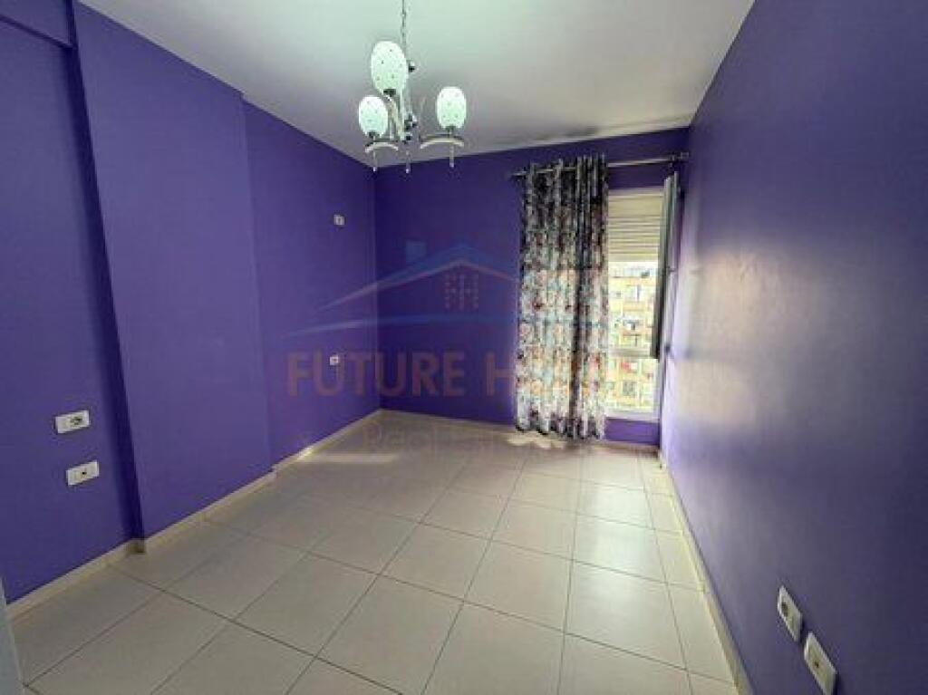 Shitet, Apartament 2+1, Unaza e Re, Tiranë