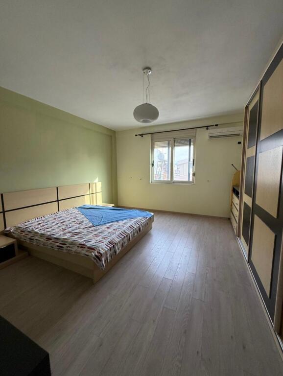 Godine Biznesi ne Shitje ne Sauk, per hotel, klinika etj